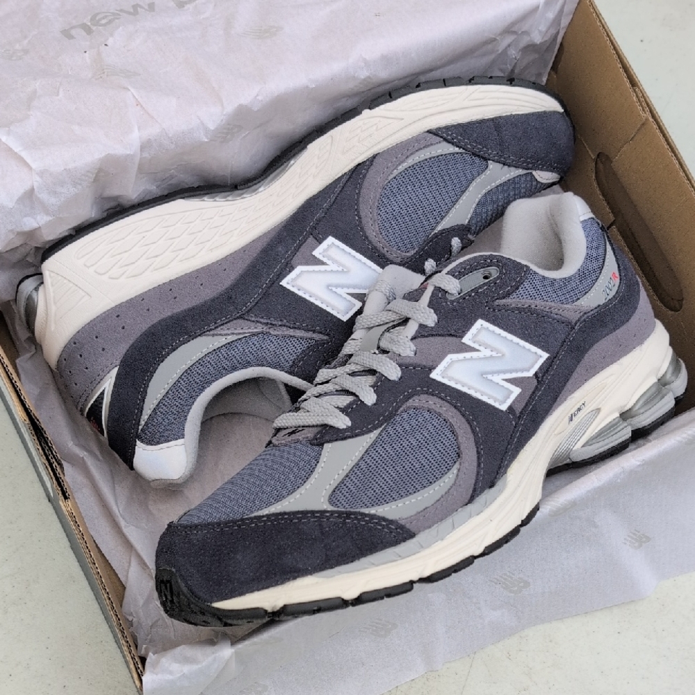 New Balance 2002R - Eclipse Raincloud - Men's SIZE 10.5 ( M2002RSF ) - Picture 1 of 8